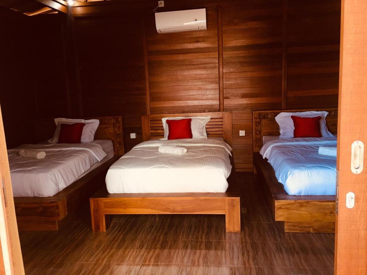 Wahyu Homestay 1 Lembongan Buitenkant foto