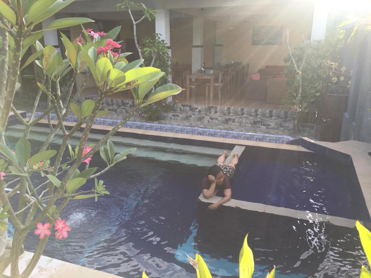 Wahyu Homestay 1 Lembongan Buitenkant foto