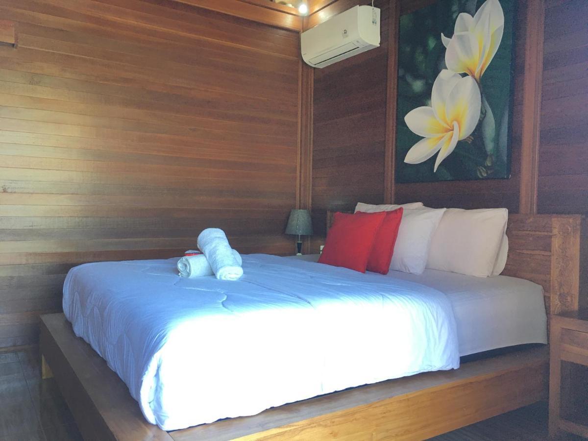 Wahyu Homestay 1 Lembongan Buitenkant foto