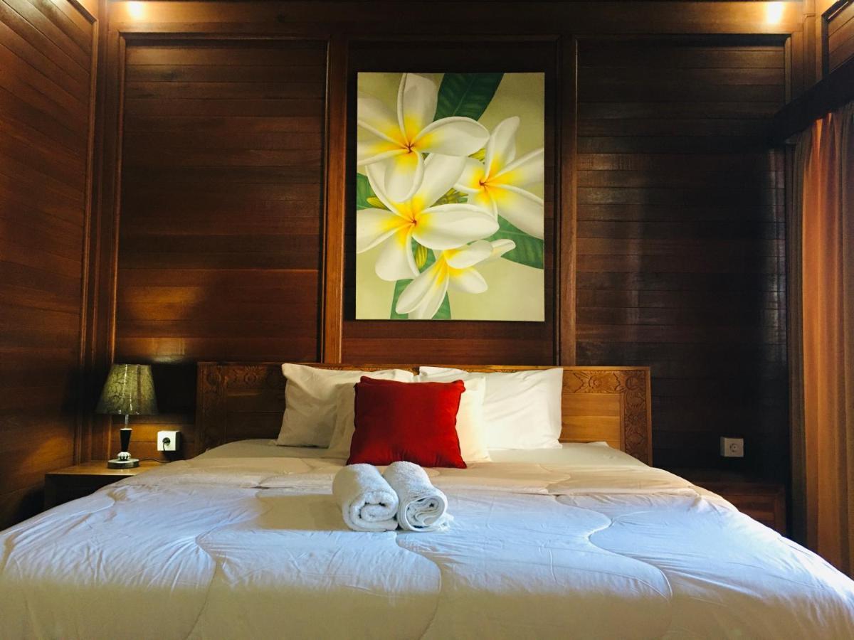 Wahyu Homestay 1 Lembongan Buitenkant foto