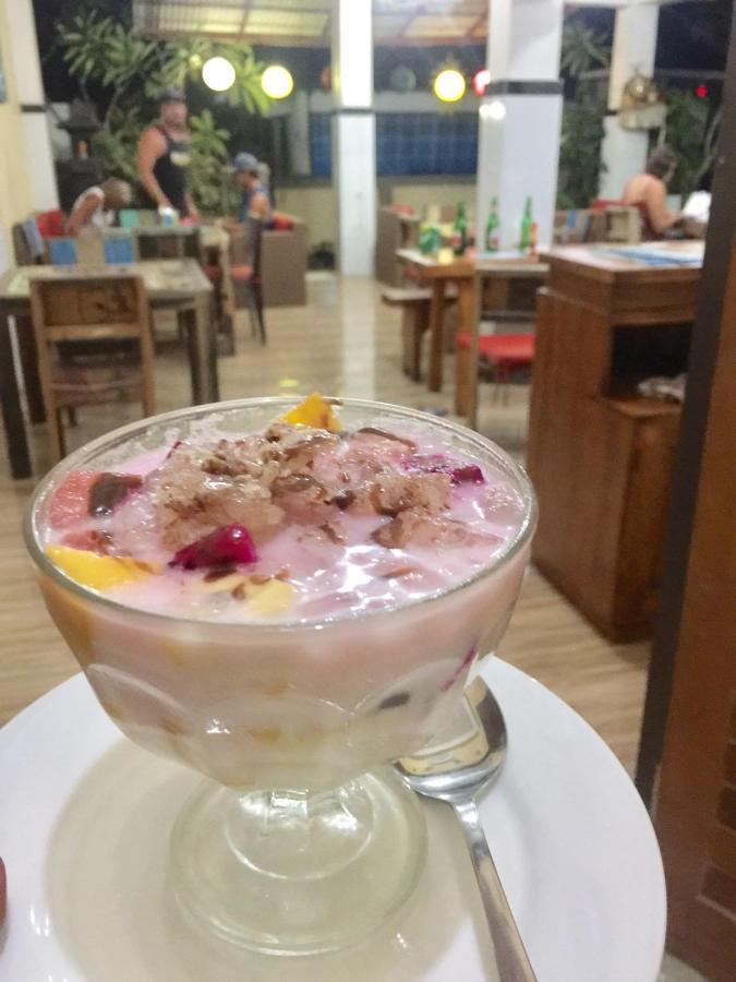 Wahyu Homestay 1 Lembongan Buitenkant foto