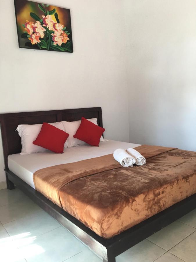 Wahyu Homestay 1 Lembongan Buitenkant foto