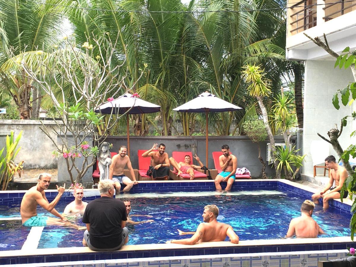 Wahyu Homestay 1 Lembongan Buitenkant foto
