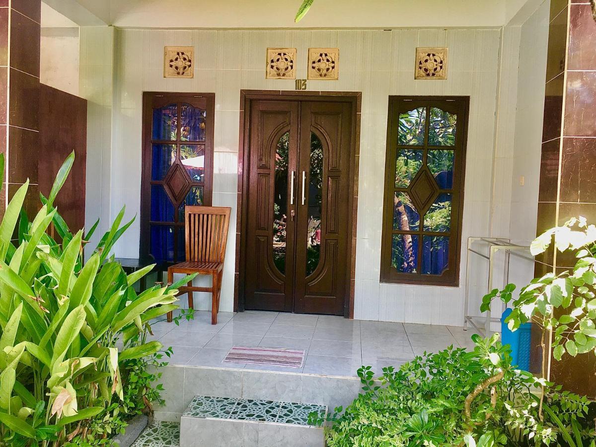 Wahyu Homestay 1 Lembongan Buitenkant foto